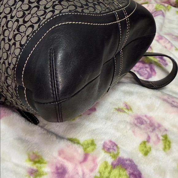 Coach Black Patterned Shoulder Crossbody Bag W/ Adjustable Strap - Picture 6 of 17